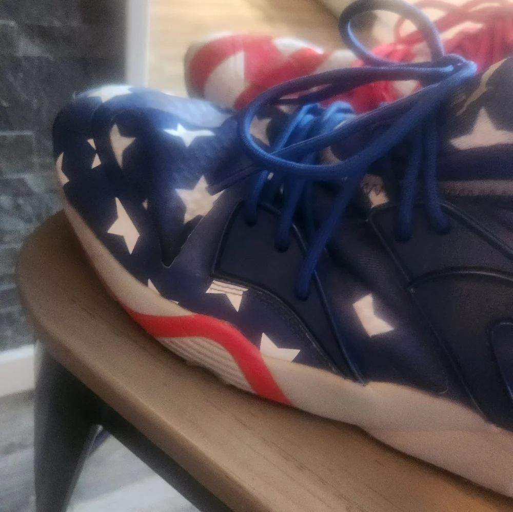 Puma Blaze of Glory Sneakers! - Picture 12 of 13